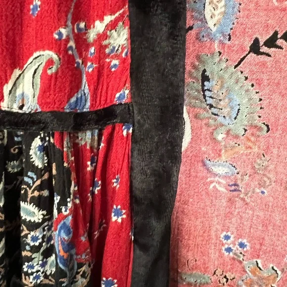 Altar’d State Bohemian Floral Kimono Cardigan - Picture 4 of 5